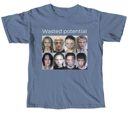 Yes, a Blue Jean Comfort Colors Unisex Tee